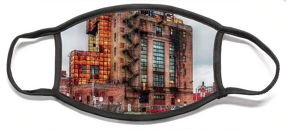 Panorama 2283 Willow Street Steam Plant - Face Mask