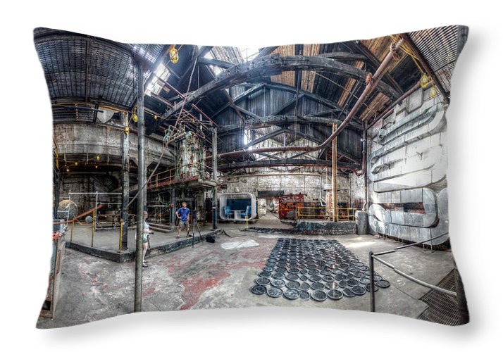 Panorama 2321 Globe Dye Works - Throw Pillow