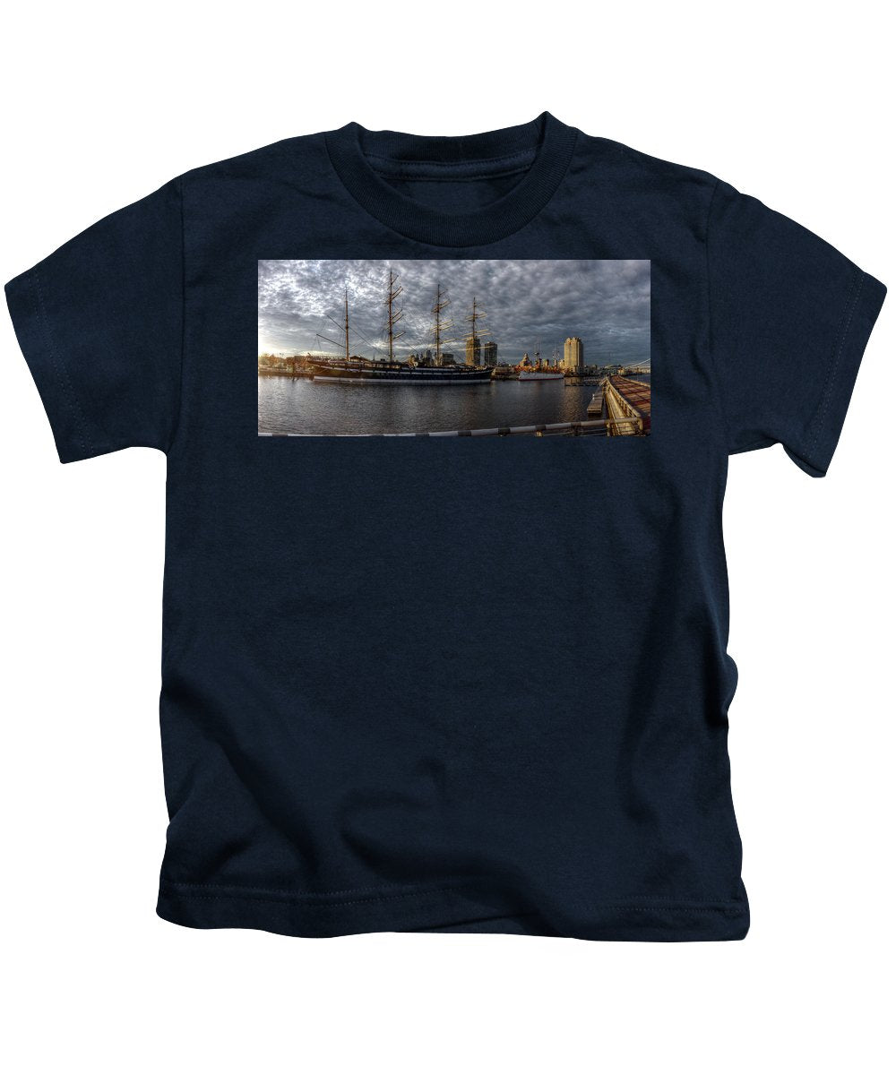 Panorama 2402 Moshulu and Olympia - Kids T-Shirt