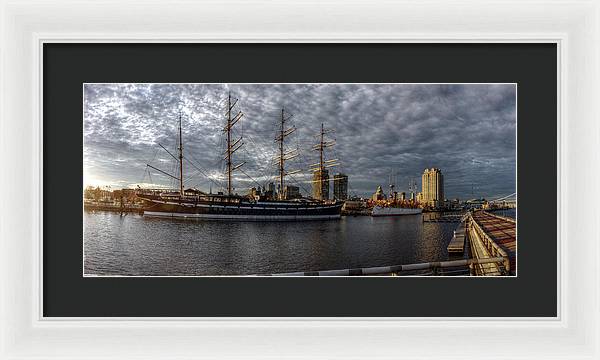 Panorama 2402 Moshulu and Olympia - Framed Print
