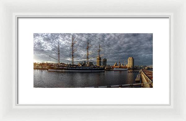 Panorama 2402 Moshulu and Olympia - Framed Print