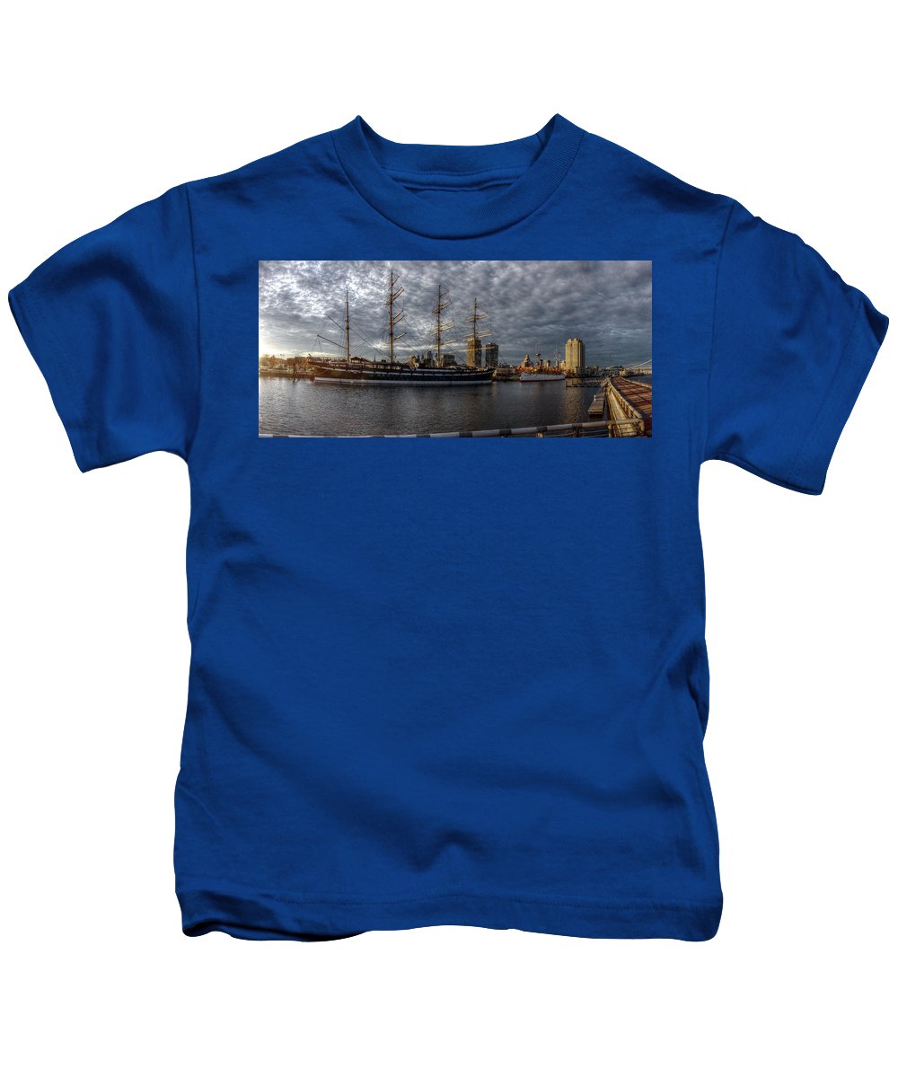Panorama 2402 Moshulu and Olympia - Kids T-Shirt