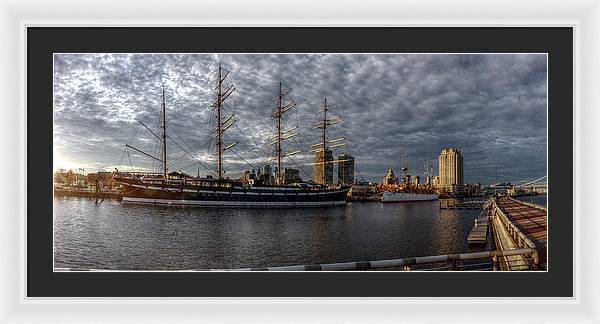 Panorama 2402 Moshulu and Olympia - Framed Print