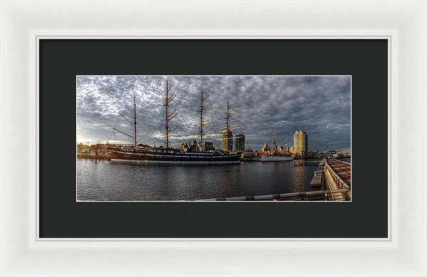 Panorama 2402 Moshulu and Olympia - Framed Print