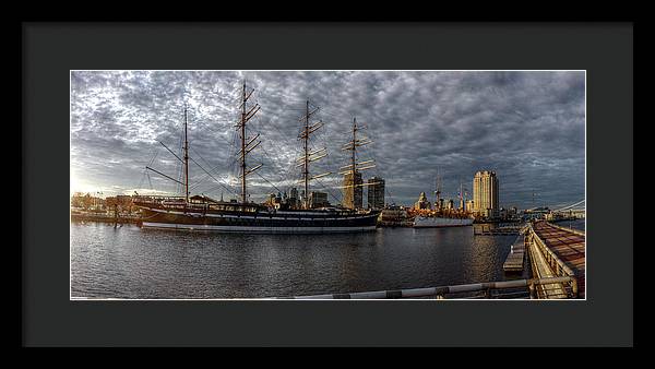 Panorama 2402 Moshulu and Olympia - Framed Print