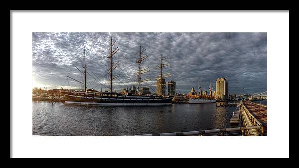 Panorama 2402 Moshulu and Olympia - Framed Print