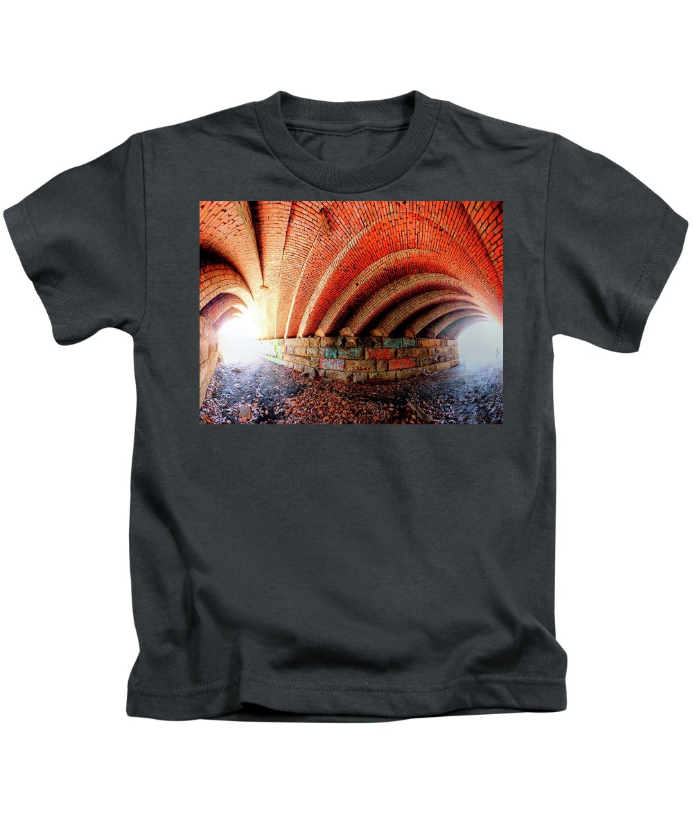 Panorama 2570 Abdondoned Bridge - Kids T-Shirt