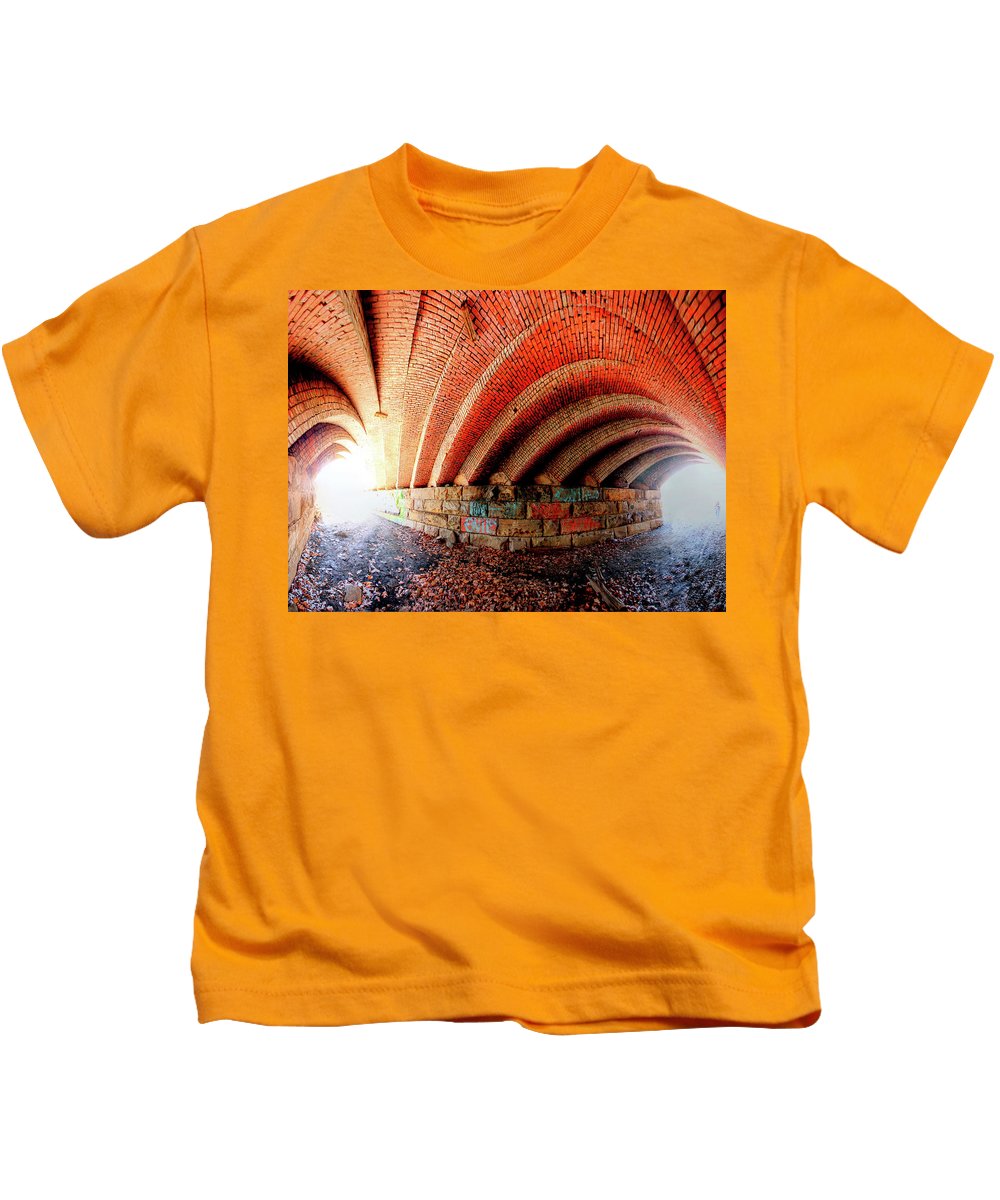 Panorama 2570 Abdondoned Bridge - Kids T-Shirt