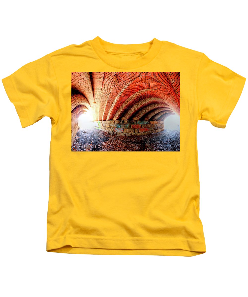 Panorama 2570 Abdondoned Bridge - Kids T-Shirt