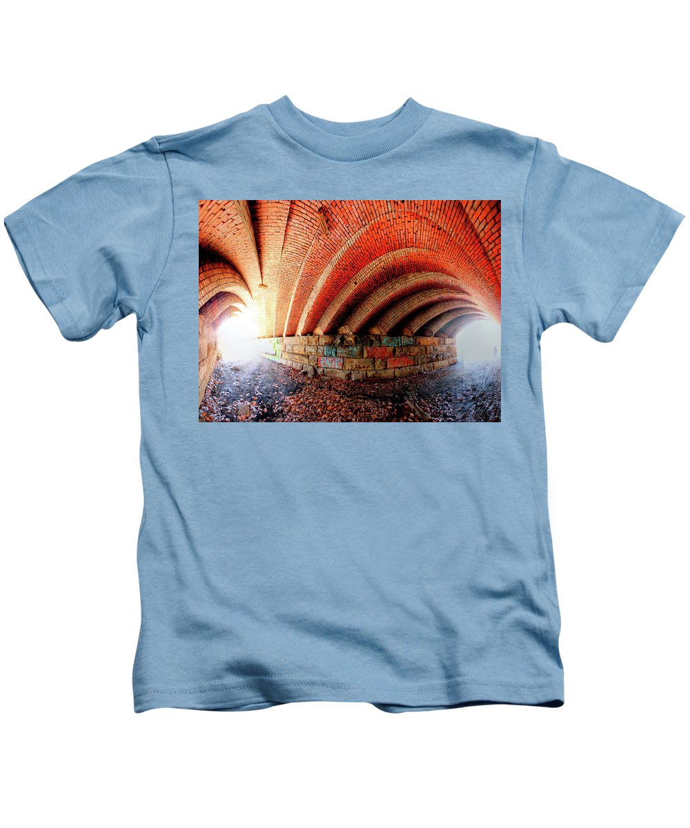 Panorama 2570 Abdondoned Bridge - Kids T-Shirt