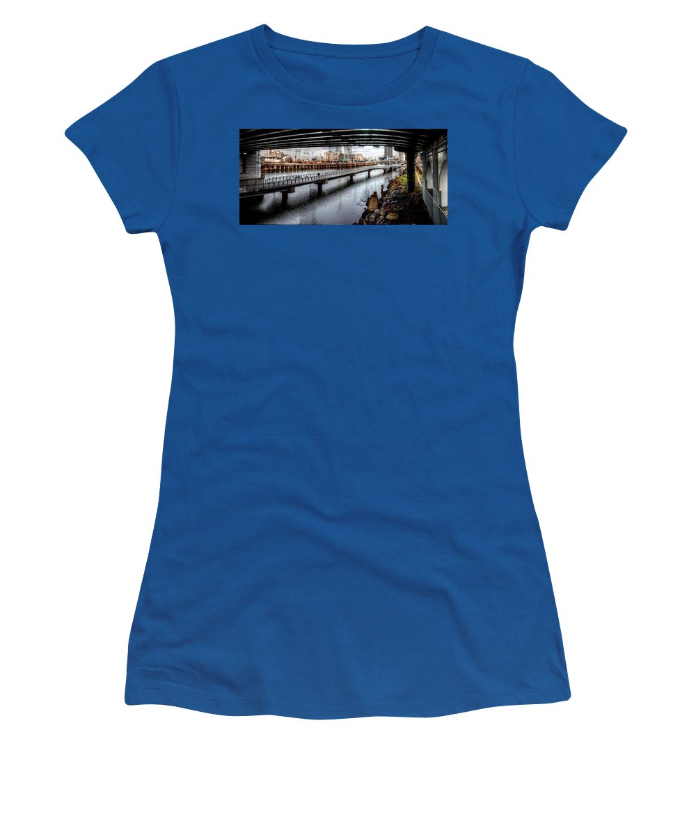 Panorama 2624 Schuylkill Banks - Women's T-Shirt