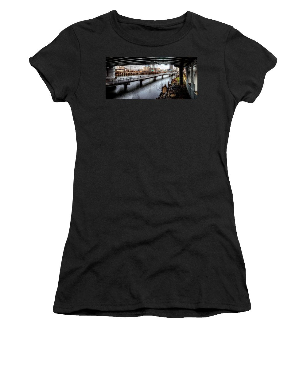 Panorama 2624 Schuylkill Banks - Women's T-Shirt