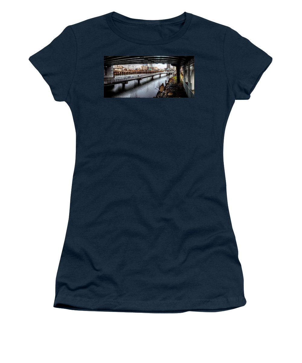 Panorama 2624 Schuylkill Banks - Women's T-Shirt
