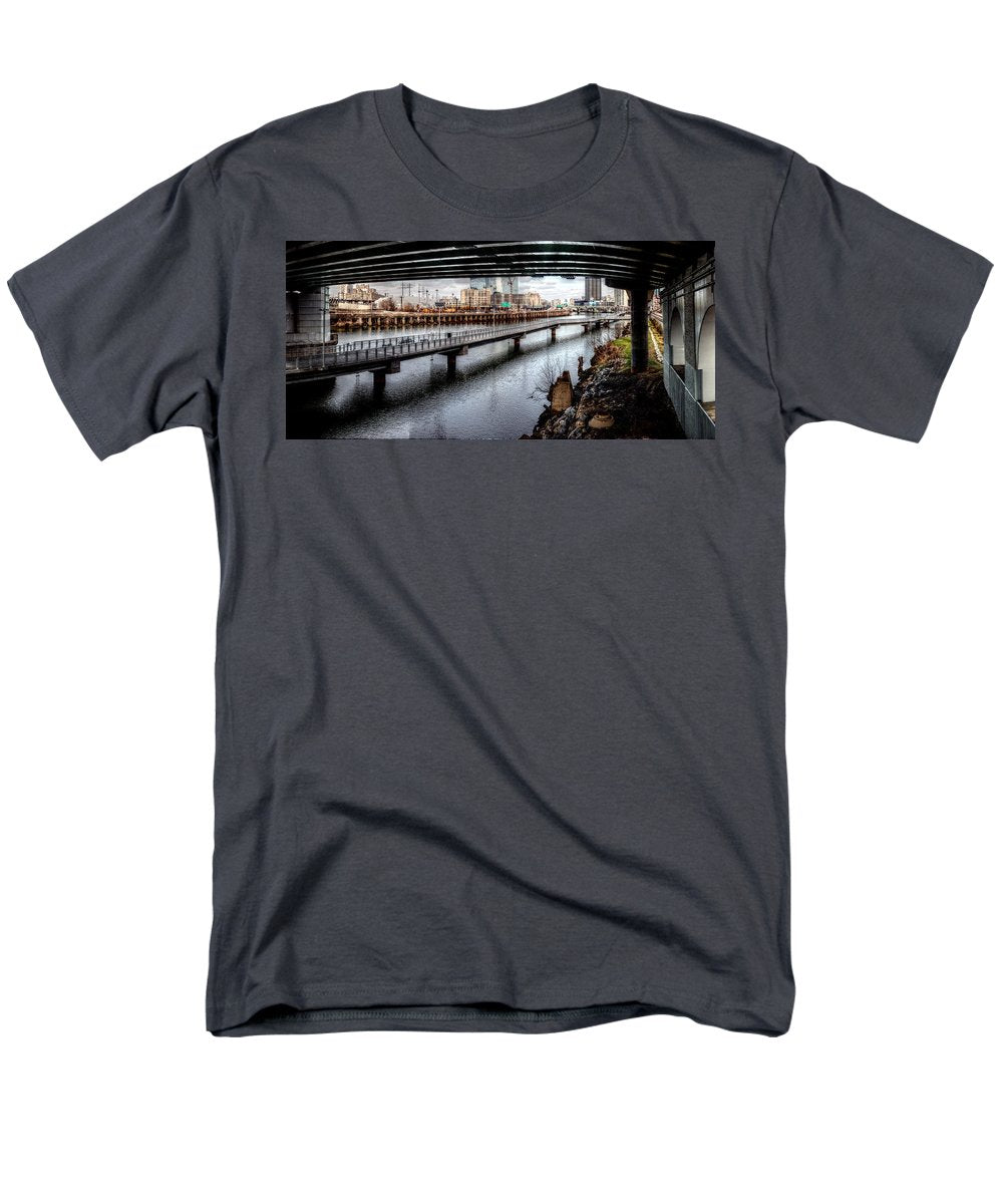 Panorama 2624 Schuylkill Banks - Men's T-Shirt (Regular Fit)