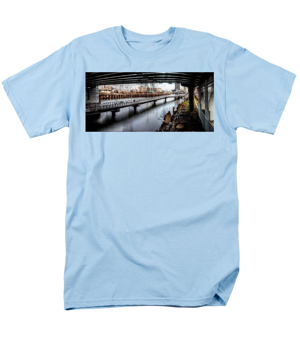 Panorama 2624 Schuylkill Banks - Men's T-Shirt (Regular Fit)