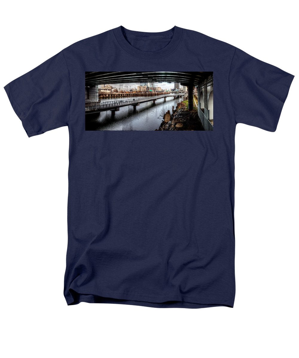 Panorama 2624 Schuylkill Banks - Men's T-Shirt (Regular Fit)