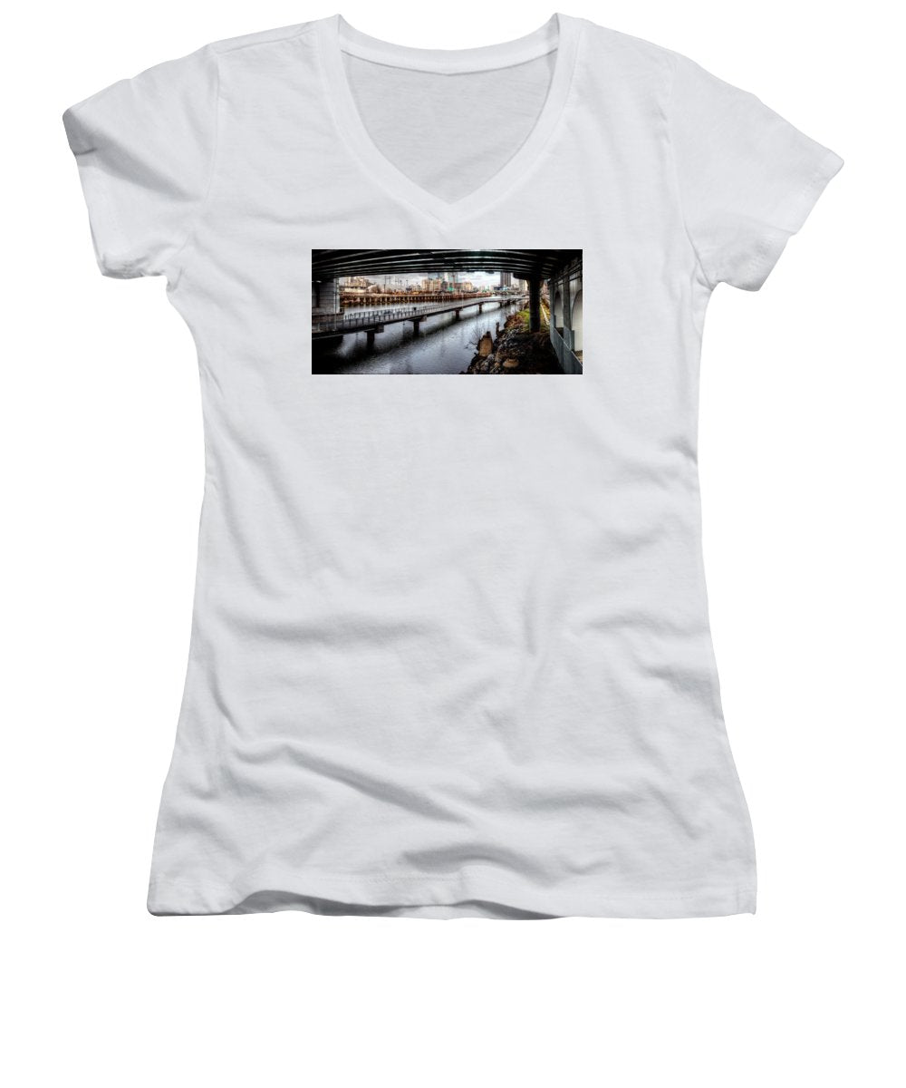 Panorama 2624 Schuylkill Banks - Women's V-Neck