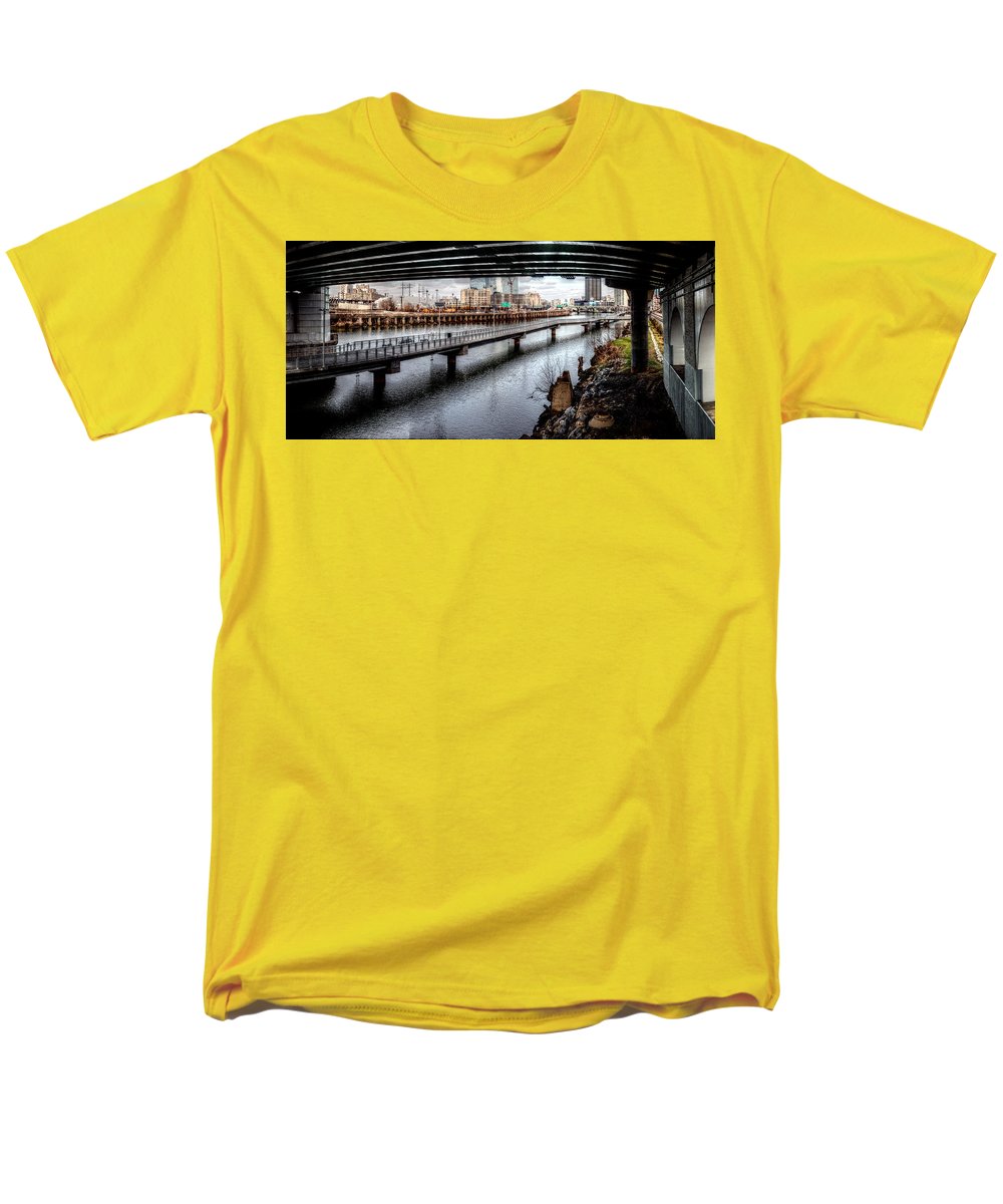 Panorama 2624 Schuylkill Banks - Men's T-Shirt (Regular Fit)