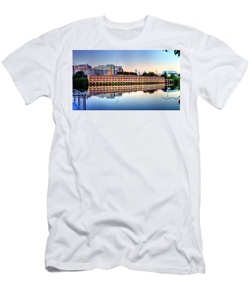 Panorama 2740 View from Grays Ferry Crescent - T-Shirt