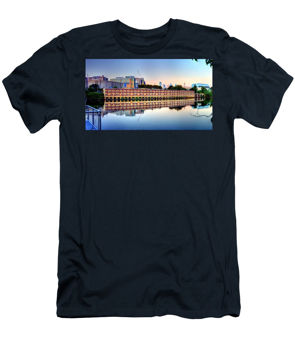 Panorama 2740 View from Grays Ferry Crescent - T-Shirt