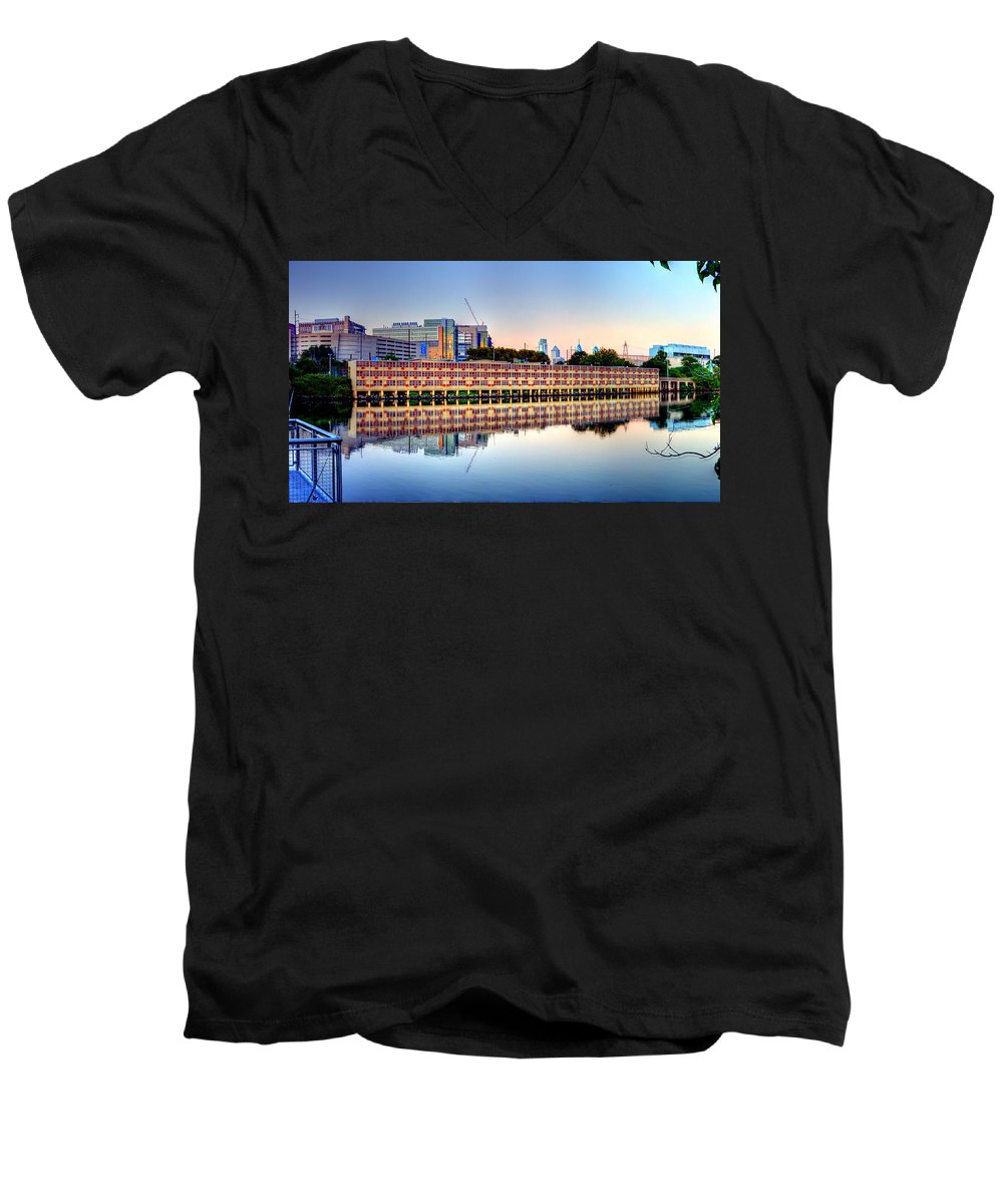 Panorama 2740 View from Grays Ferry Crescent - Men's V-Neck T-Shirt