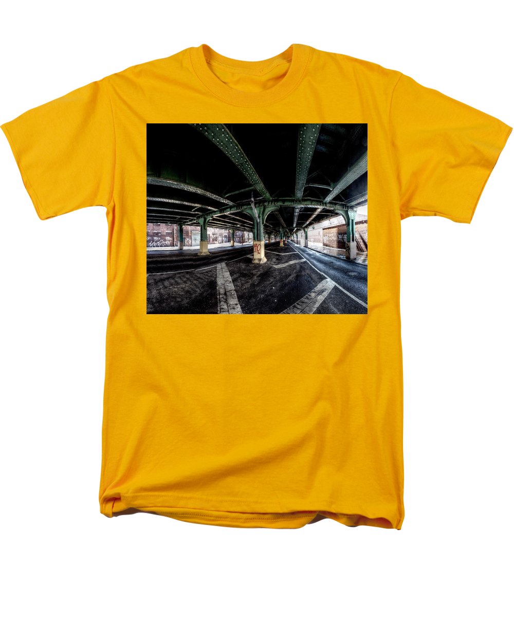 Panorama 2858 1498 N 9th St - Men's T-Shirt (Regular Fit)