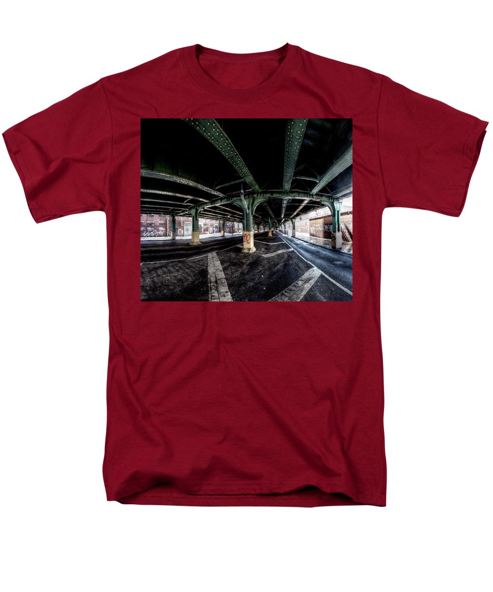 Panorama 2858 1498 N 9th St - Men's T-Shirt (Regular Fit)