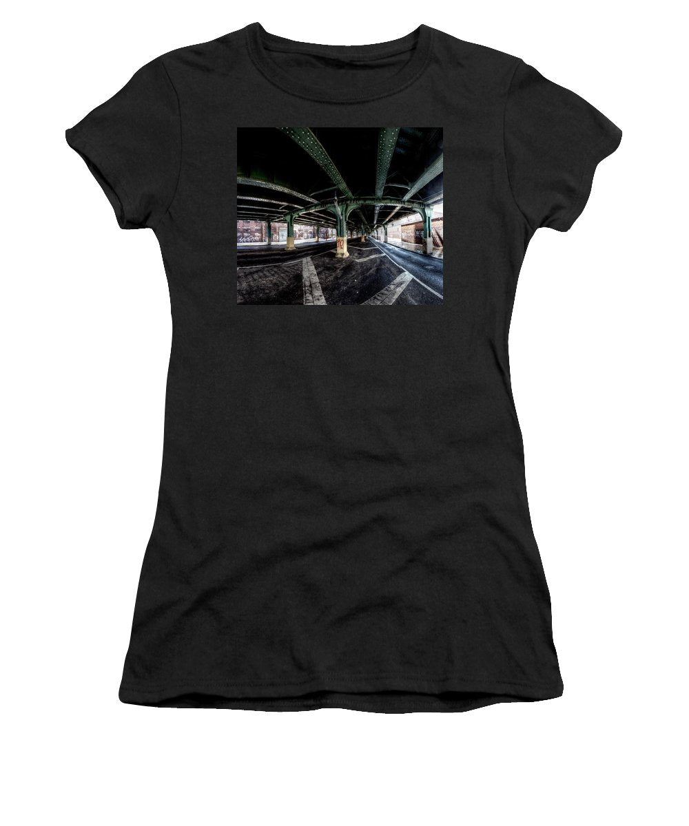 Panorama 2858 1498 N 9th St - Women's T-Shirt