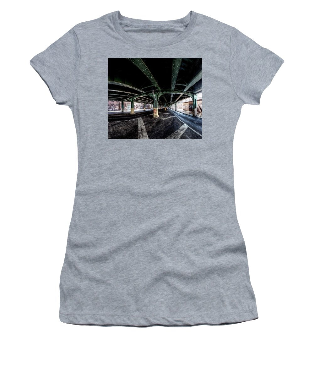 Panorama 2858 1498 N 9th St - Women's T-Shirt