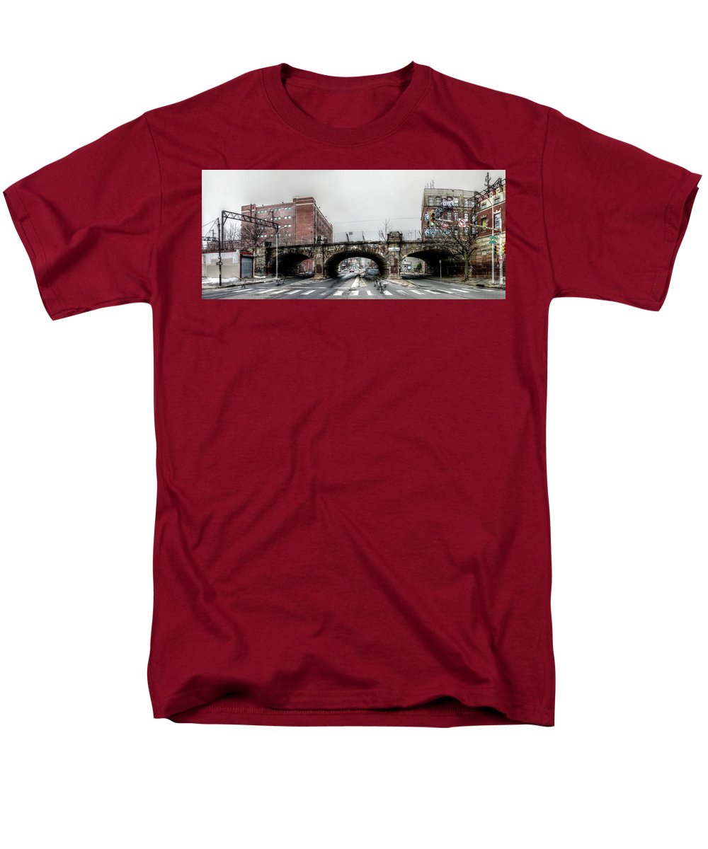 Panorama 2875 9th and Spring Garden Sts - Men's T-Shirt (Regular Fit)