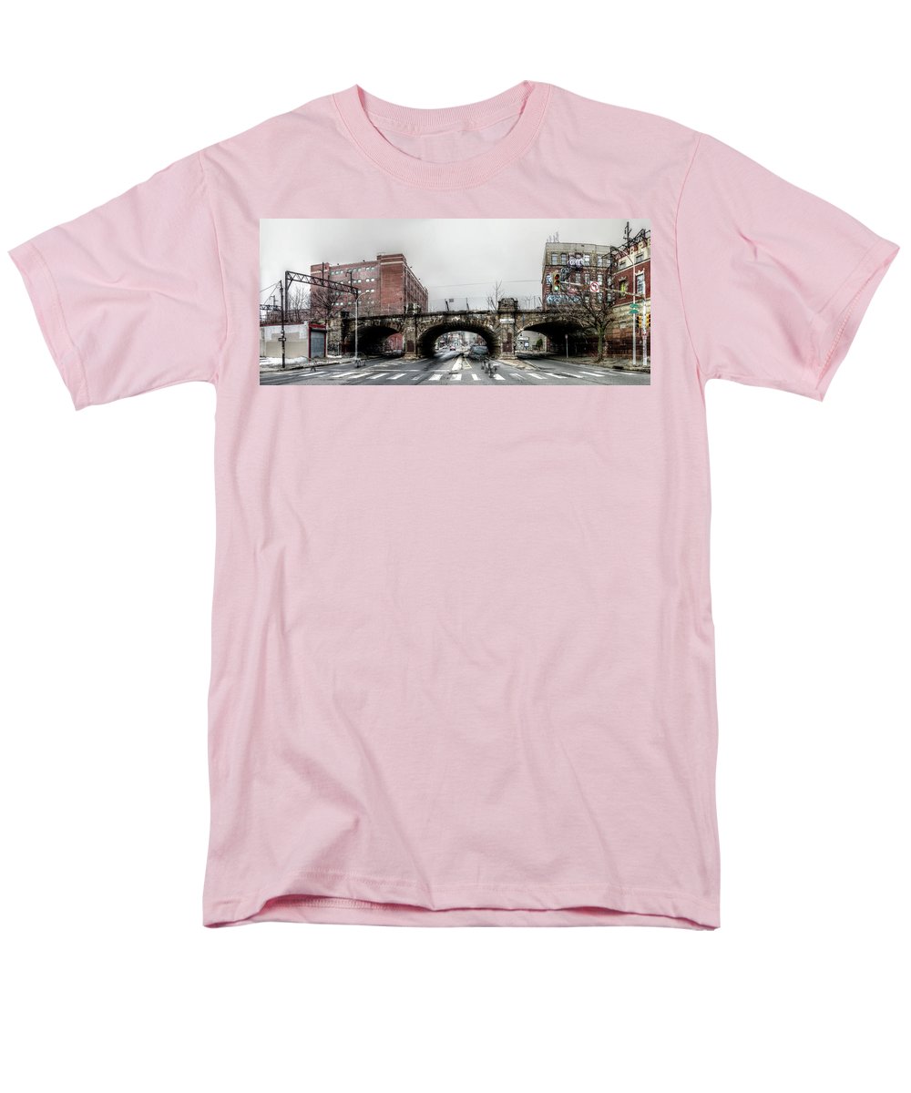 Panorama 2875 9th and Spring Garden Sts - Men's T-Shirt (Regular Fit)