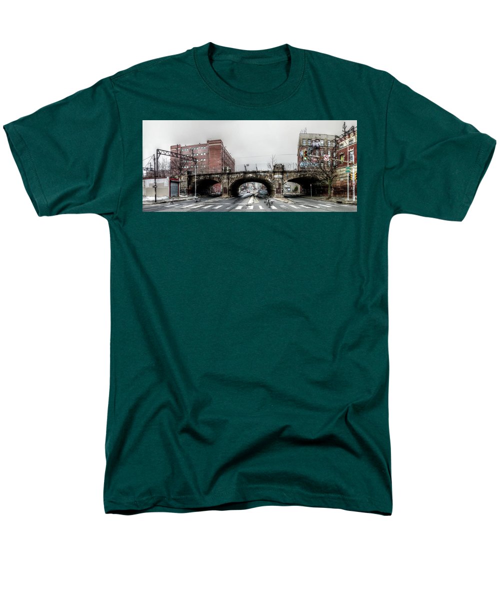 Panorama 2875 9th and Spring Garden Sts - Men's T-Shirt (Regular Fit)