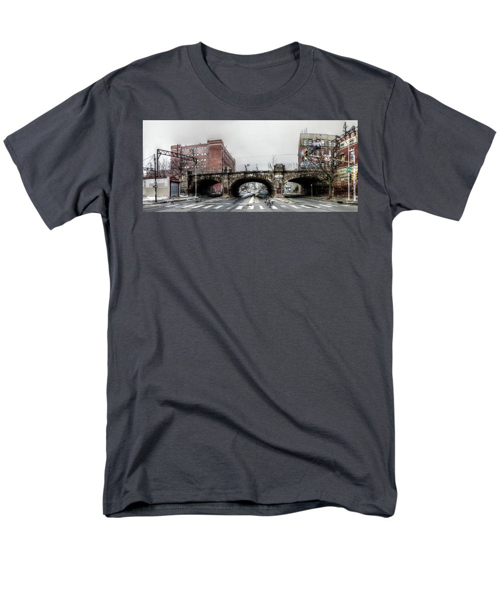 Panorama 2875 9th and Spring Garden Sts - Men's T-Shirt (Regular Fit)