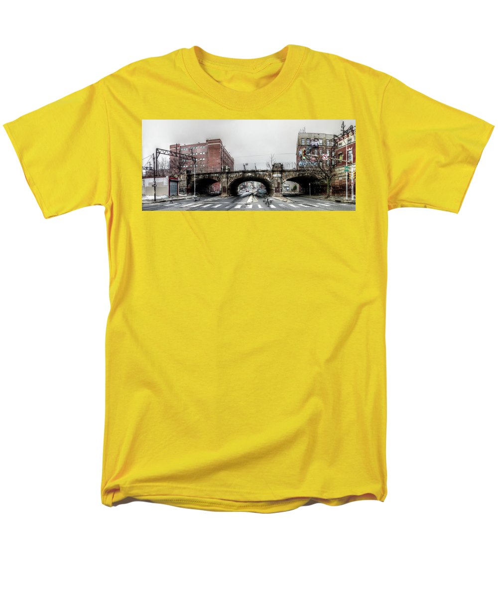 Panorama 2875 9th and Spring Garden Sts - Men's T-Shirt (Regular Fit)