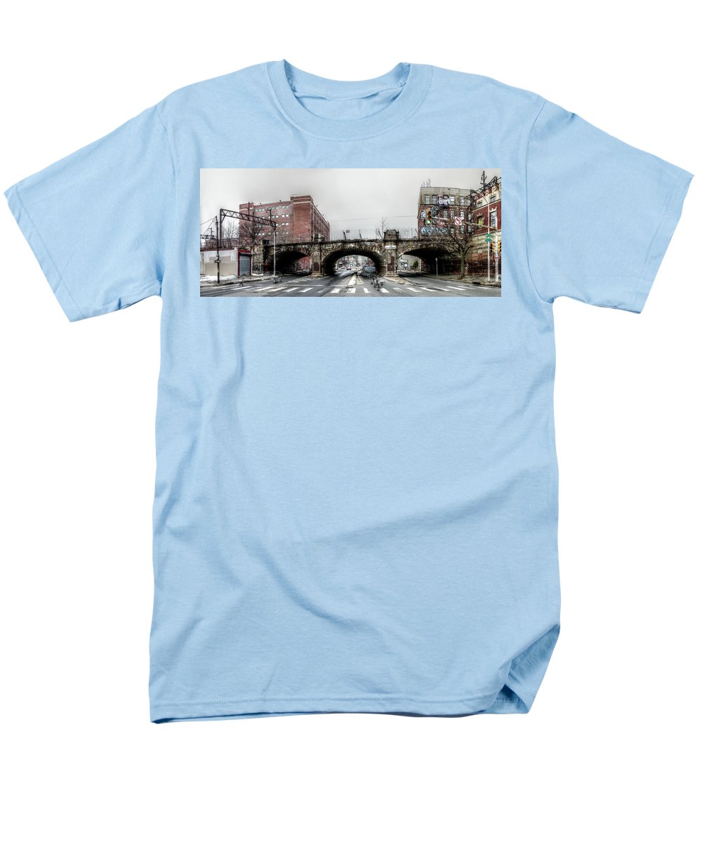 Panorama 2875 9th and Spring Garden Sts - Men's T-Shirt (Regular Fit)