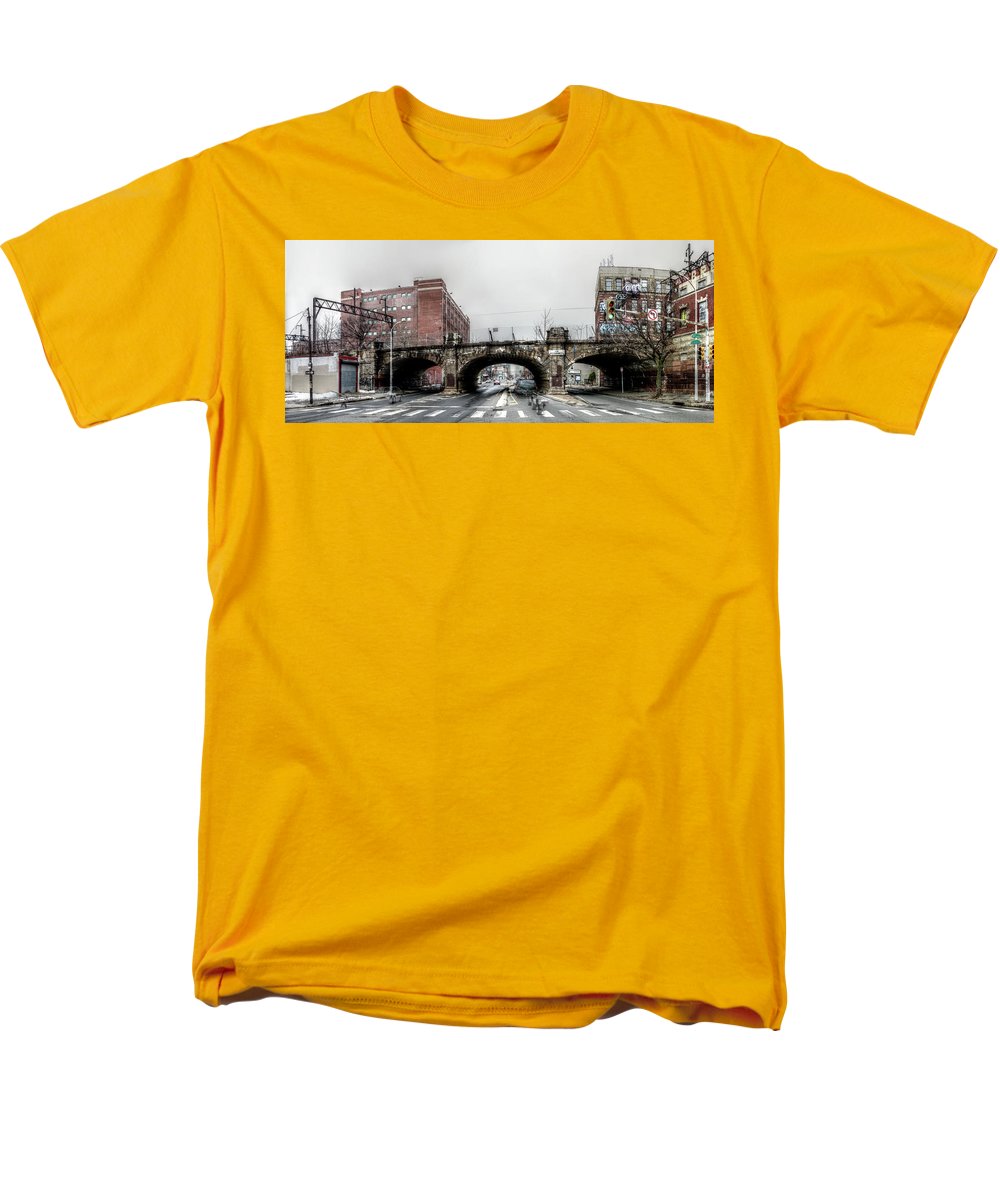 Panorama 2875 9th and Spring Garden Sts - Men's T-Shirt (Regular Fit)