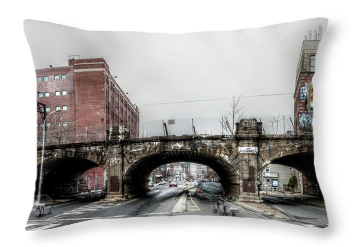 Panorama 2875 9th and Spring Garden Sts - Throw Pillow