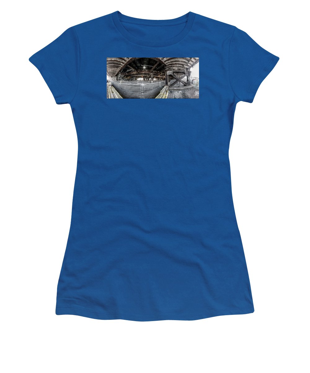 Panorama 2970 Under the Septa Tracks - Women's T-Shirt