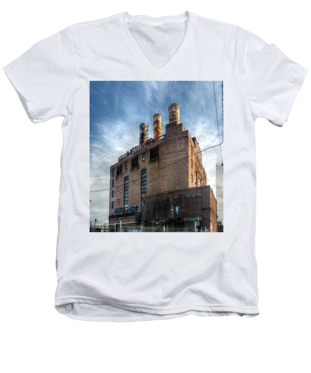 Panorama 3206 Willow Street Steam Plant - Men's V-Neck T-Shirt