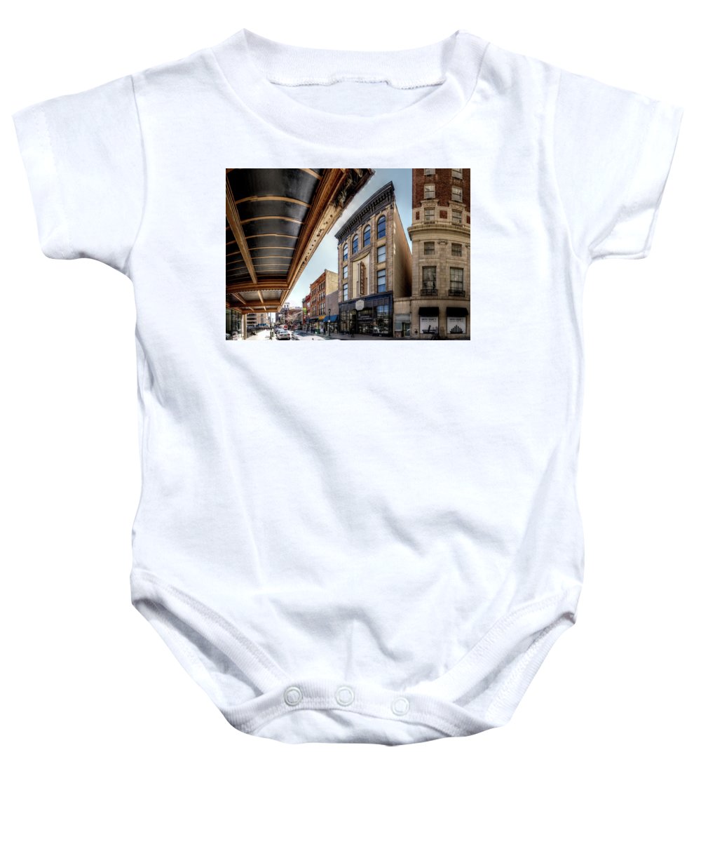 Panorama 3303 Automat - Baby Onesie