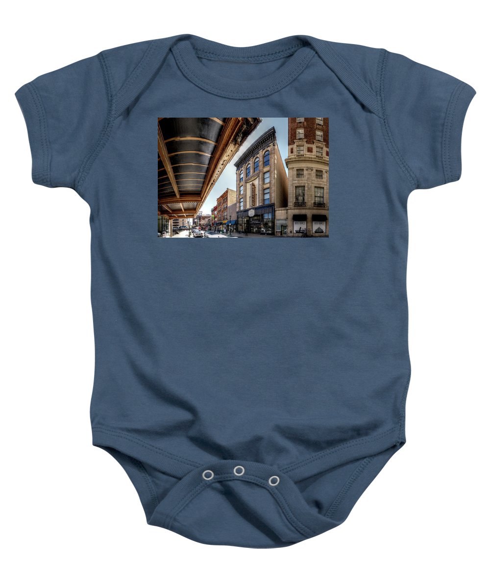 Panorama 3303 Automat - Baby Onesie