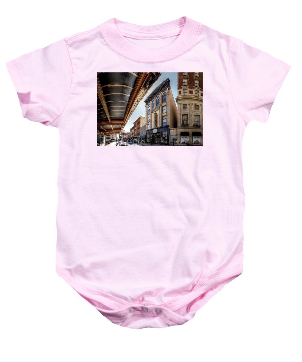 Panorama 3303 Automat - Baby Onesie