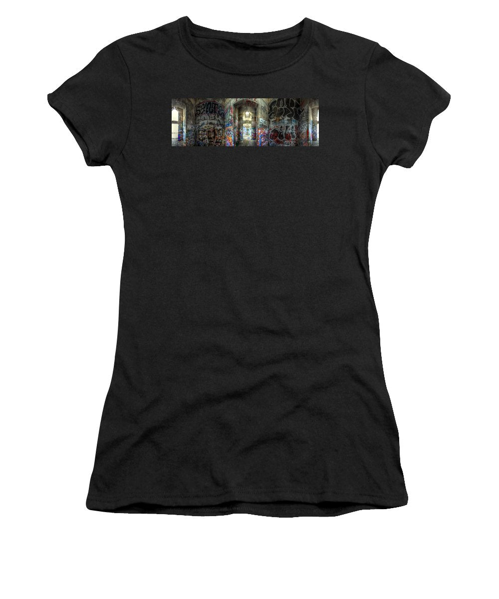 Panorama 3404 Pier 18 aka Graffiti Pier - Women's T-Shirt