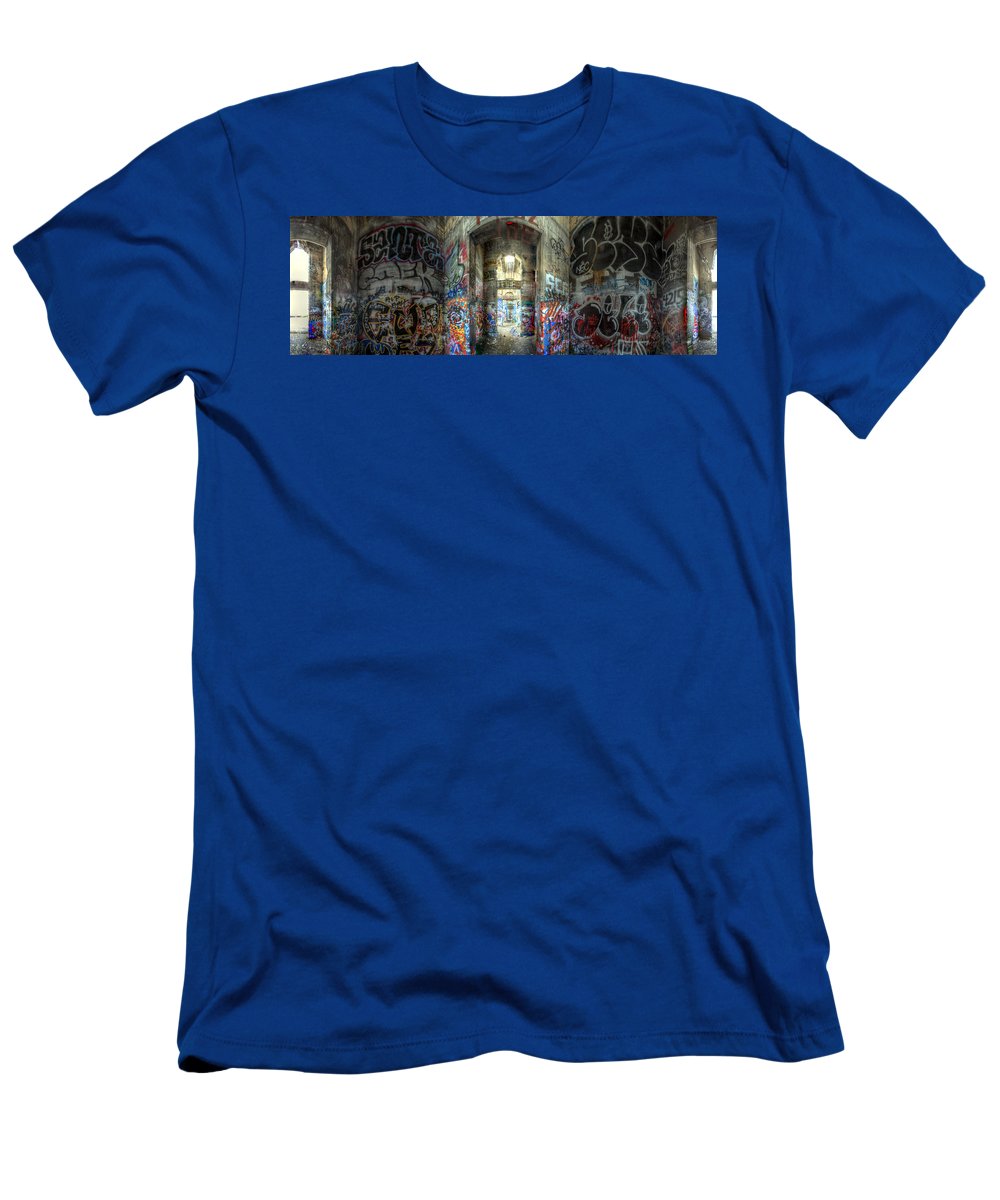 Panorama 3404 Pier 18 aka Graffiti Pier - T-Shirt