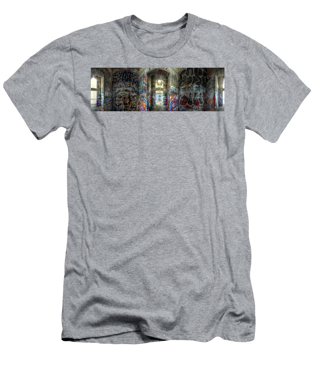 Panorama 3404 Pier 18 aka Graffiti Pier - T-Shirt