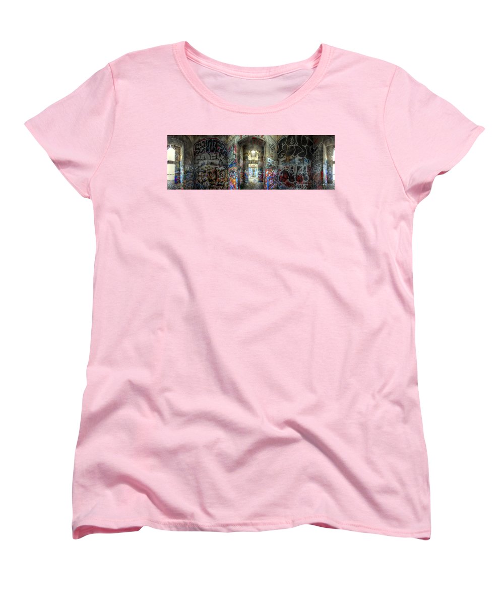 Panorama 3404 Pier 18 aka Graffiti Pier - Women's T-Shirt (Standard Fit)