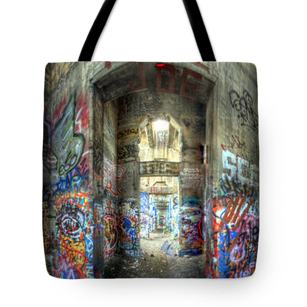 Panorama 3404 Pier 18 aka Graffiti Pier - Tote Bag