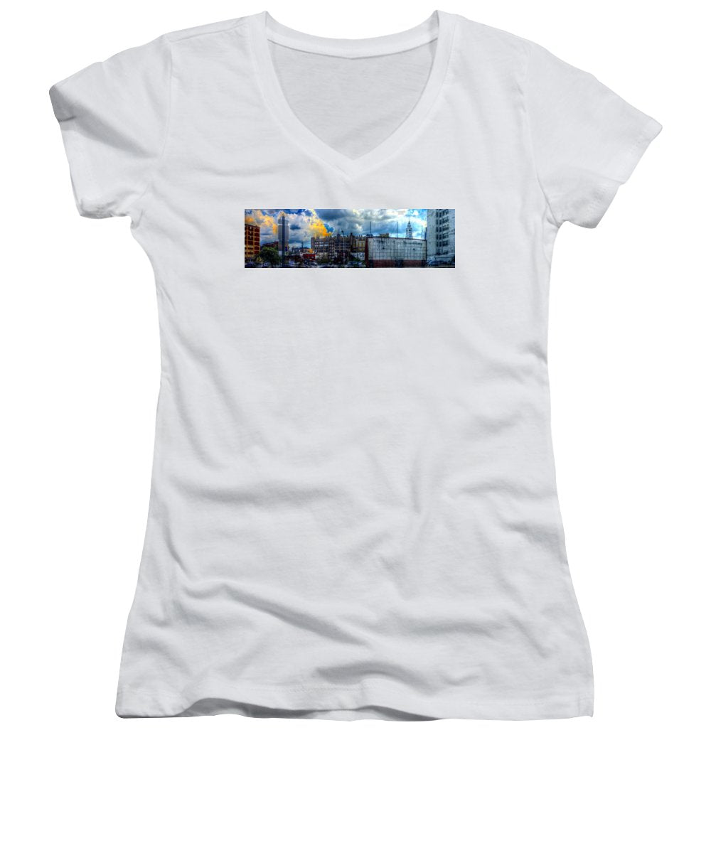 Panorama 3468 Eraserhood Skyline - Women's V-Neck