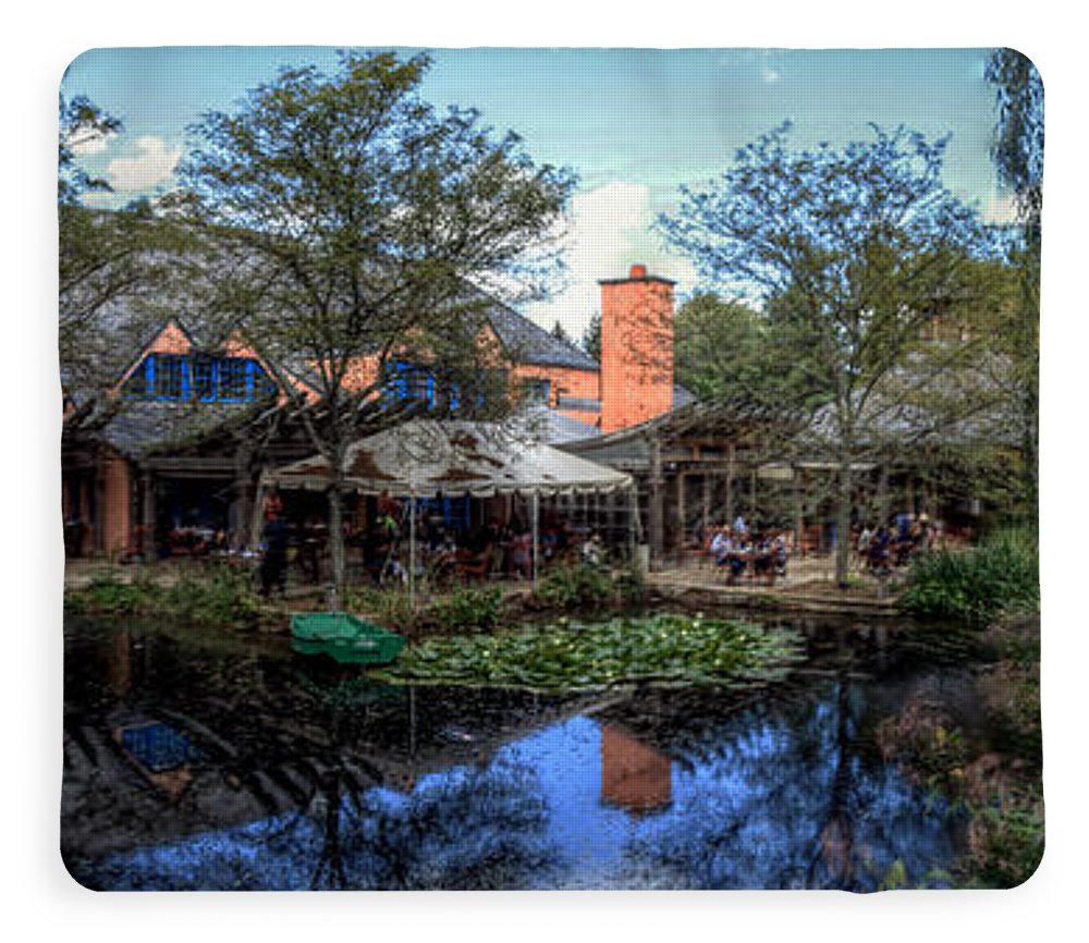 Panorama 3485 Rat's Restaurant - Blanket