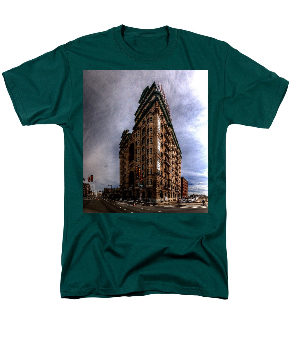 Panorama 3539 The Divine Lorraine Hotel - Men's T-Shirt (Regular Fit)